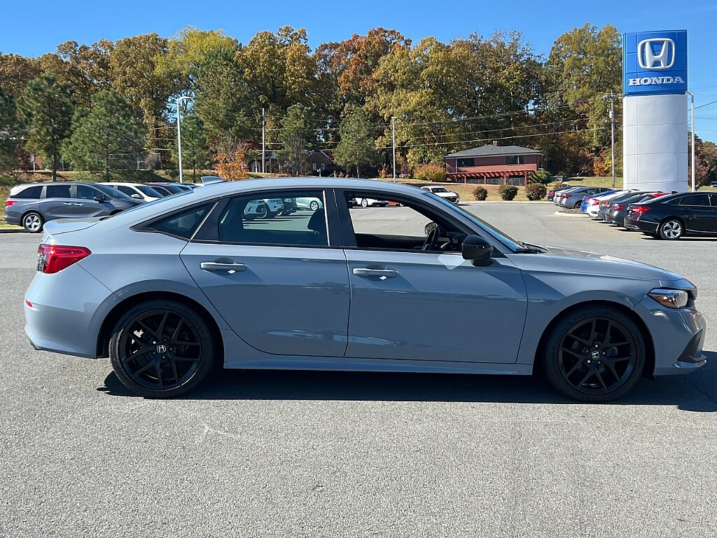 2024 Honda Civic Sport photo 2