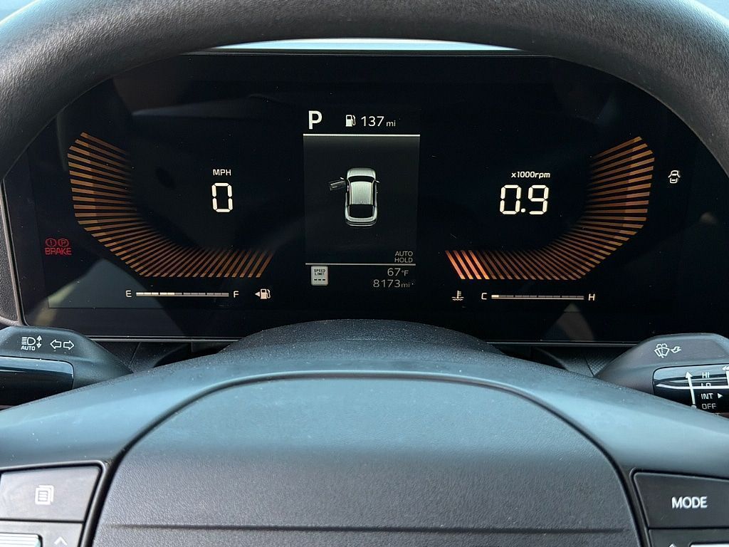 2025 Kia K4 LXS - Photo 10