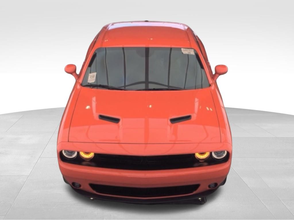 2023 Dodge Challenger SXT photo 3