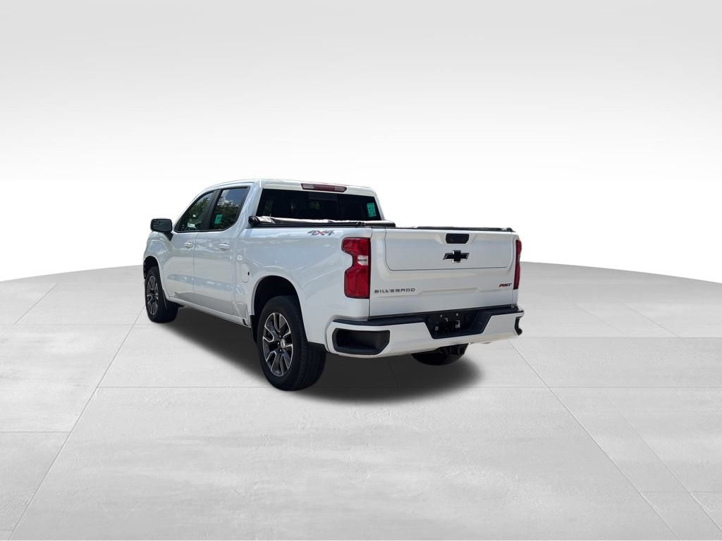 2021 Chevrolet Silverado 1500 RST photo 3