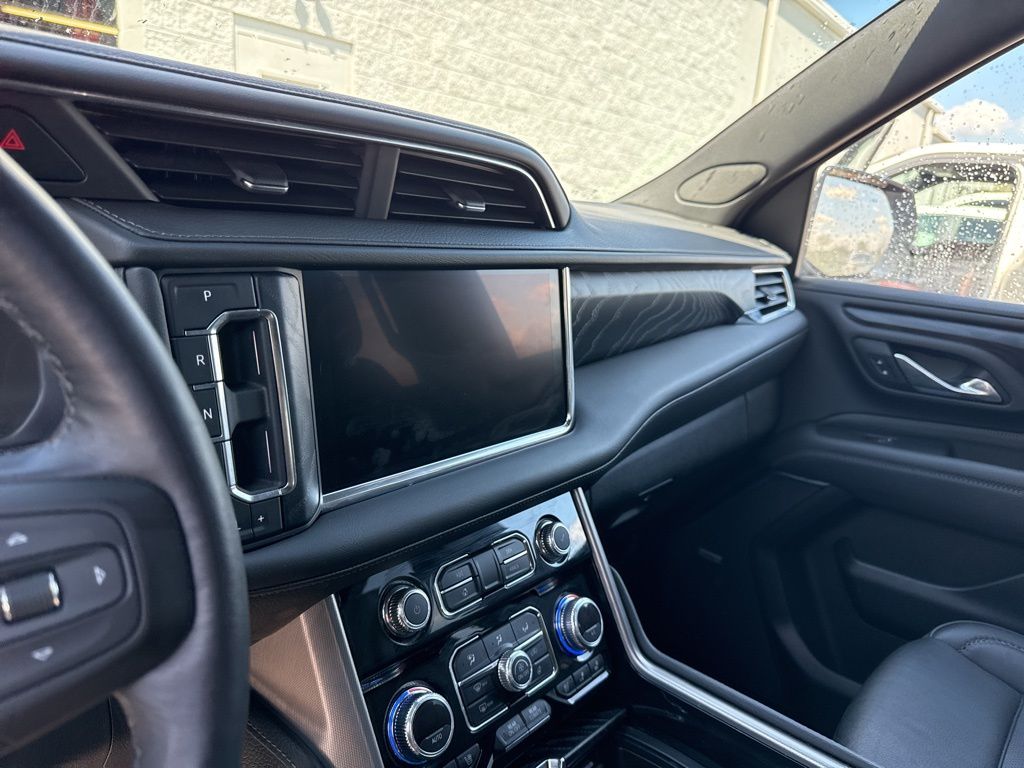 2024 Gmc Yukon Denali photo 3
