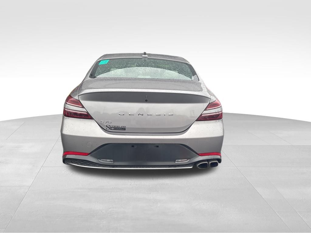 2023 Genesis G70 2.0T photo 3