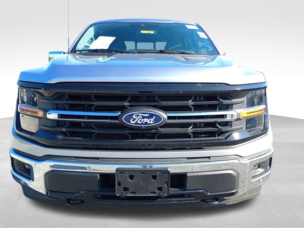 2024 Ford F-150 XLT photo 2