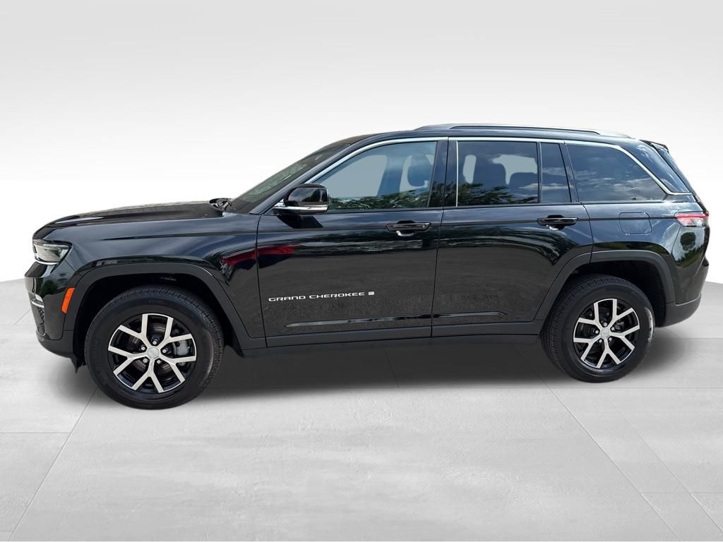 2024 Jeep Grand Cherokee Limited photo 2