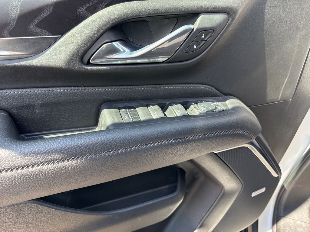 2024 Gmc Yukon Denali photo 2