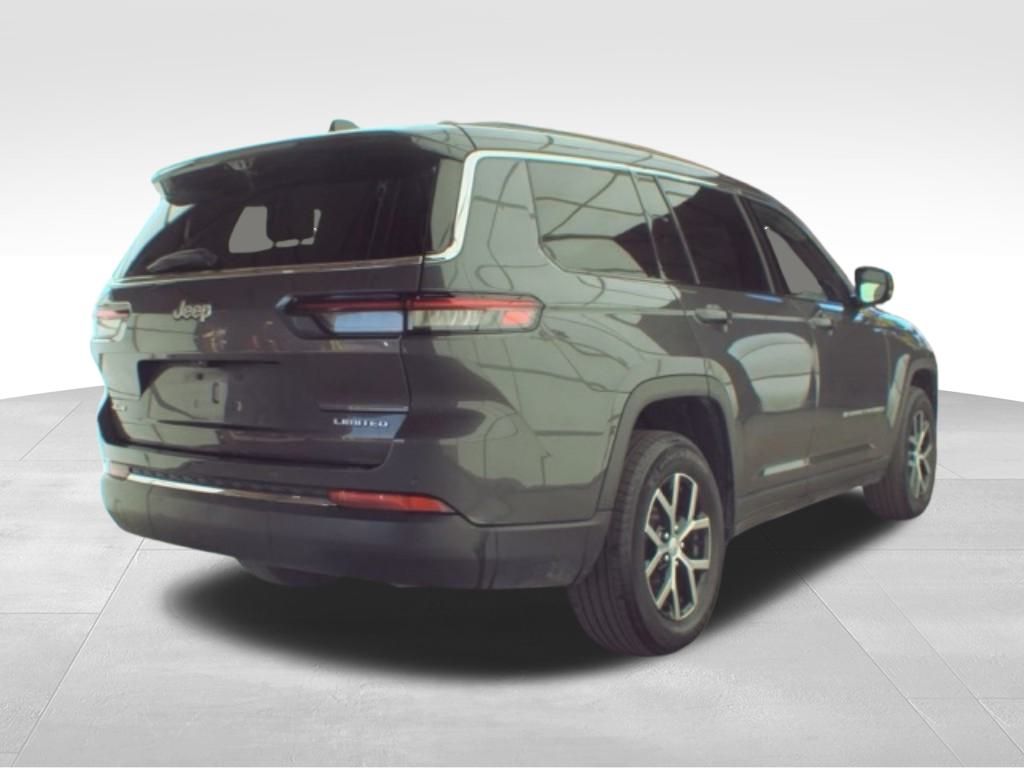 2024 Jeep Grand Cherokee Limited photo 2