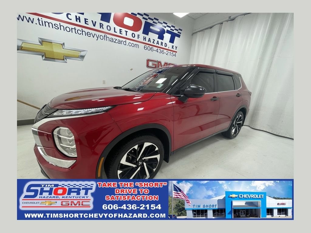 2022 Mitsubishi Outlander ES S-AWC's photo
