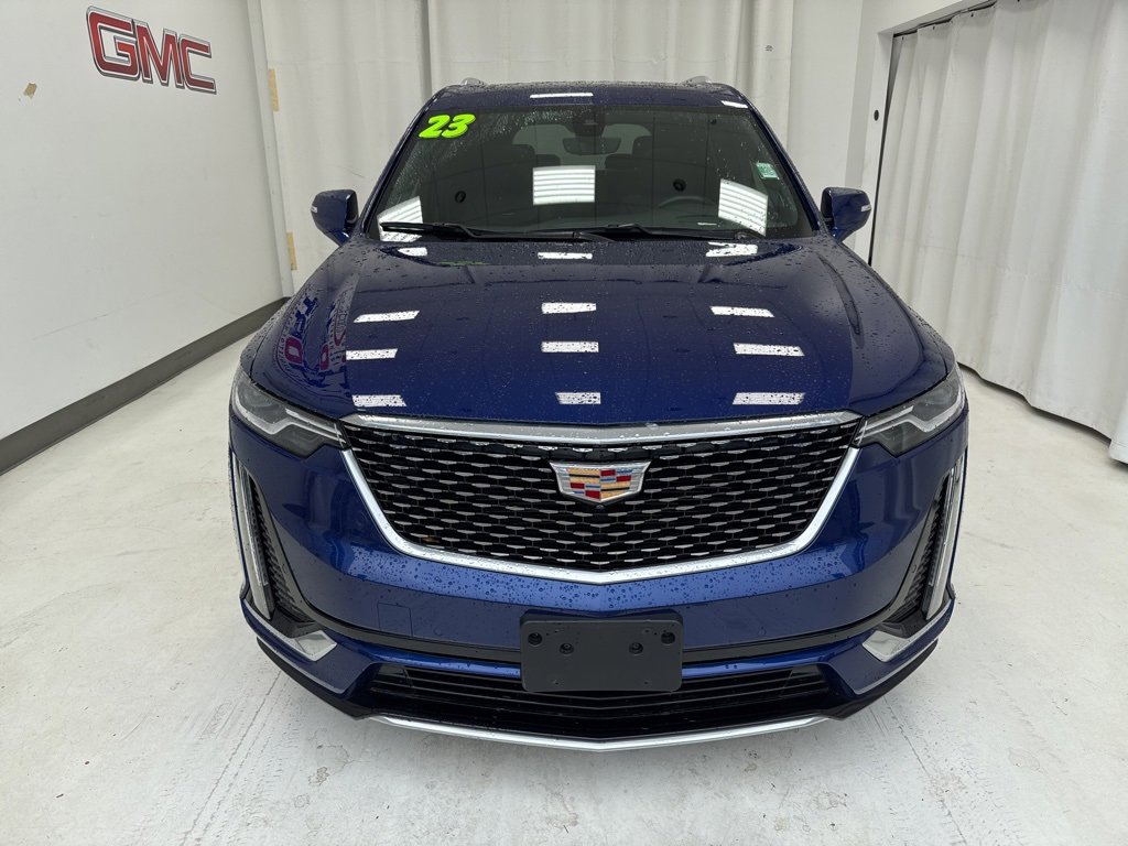 2023 Cadillac XT6 Premium Luxury photo 2