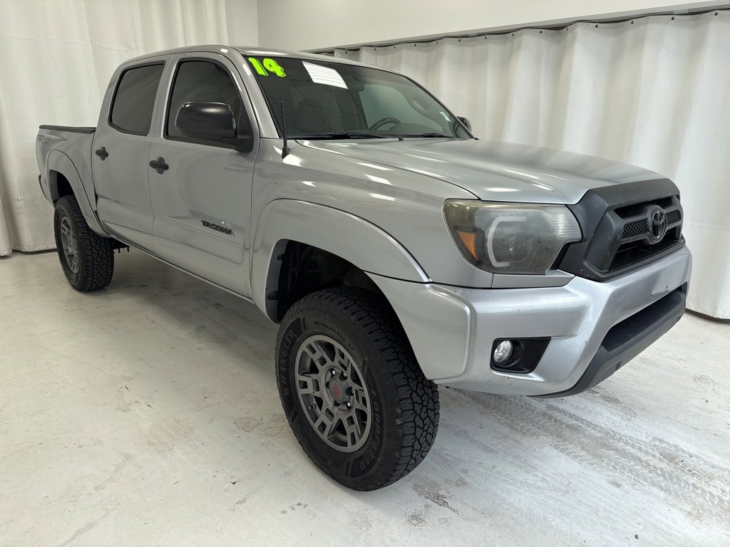 2014 Toyota Tacoma photo 3