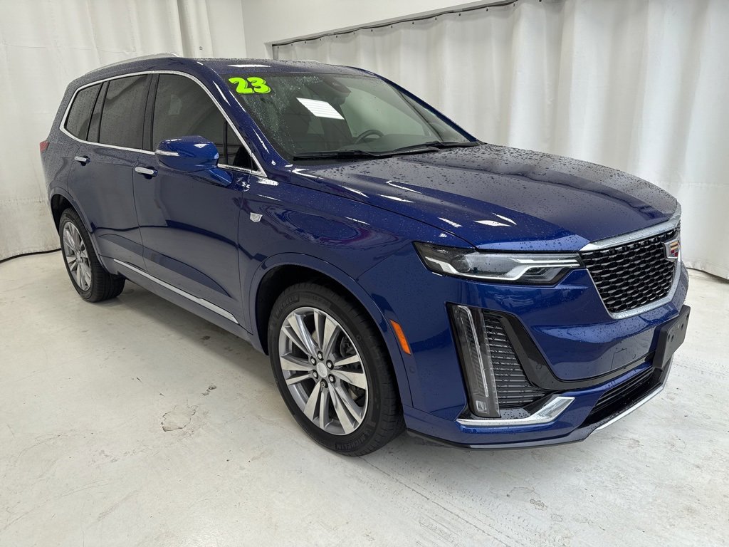 2023 Cadillac XT6 Premium Luxury photo 3