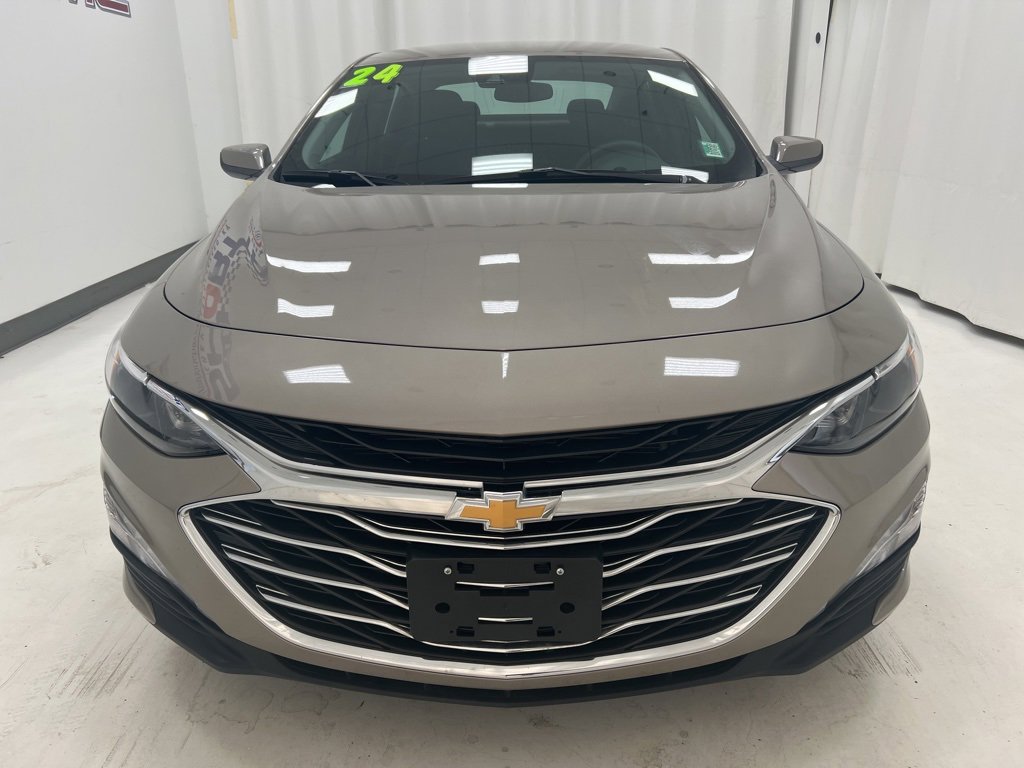Used 2024 Chevrolet Malibu 1LT with VIN 1G1ZD5ST9RF203276 for sale in Hazard, KY