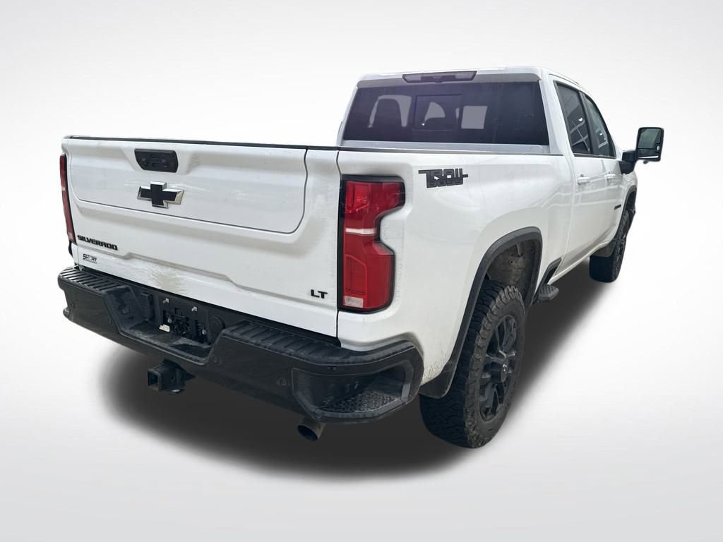 2025 Chevrolet Silverado 2500HD LT photo 4