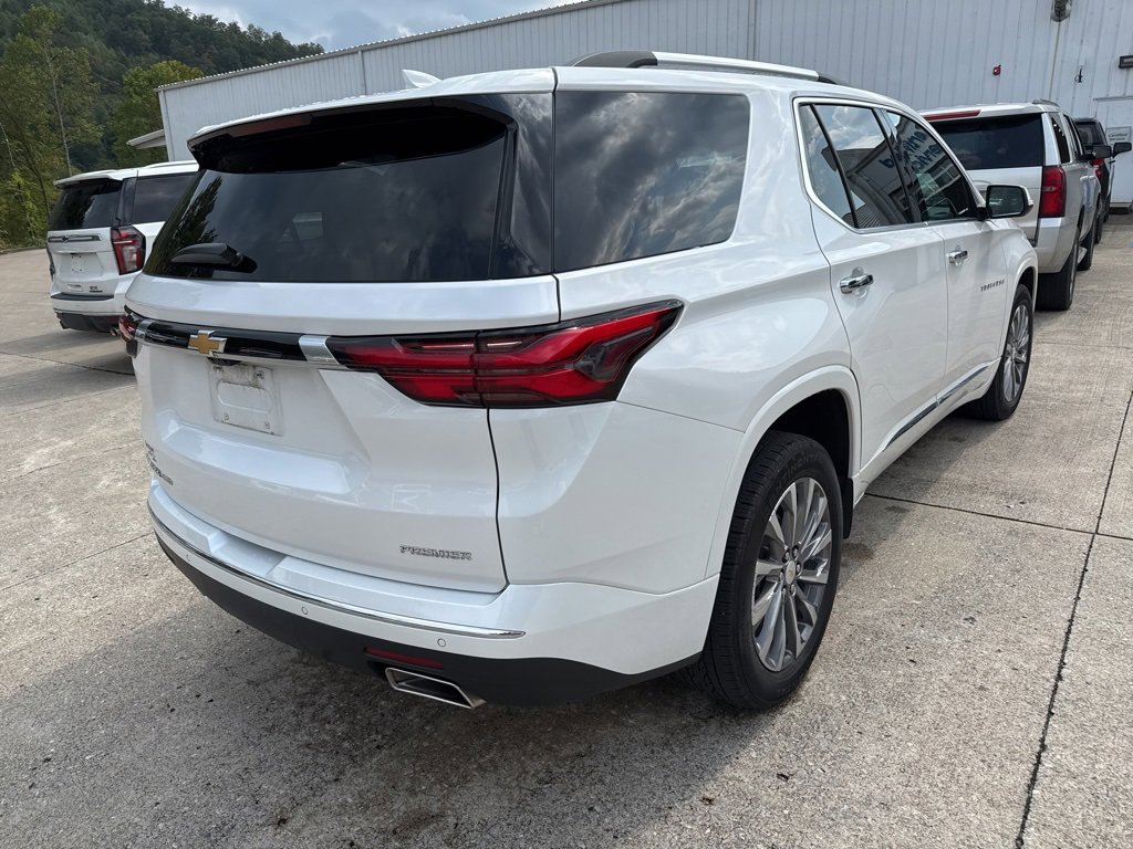 2023 Chevrolet Traverse Premier photo 4