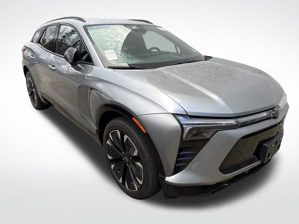 2024 Chevrolet Blazer EV RS photo 3