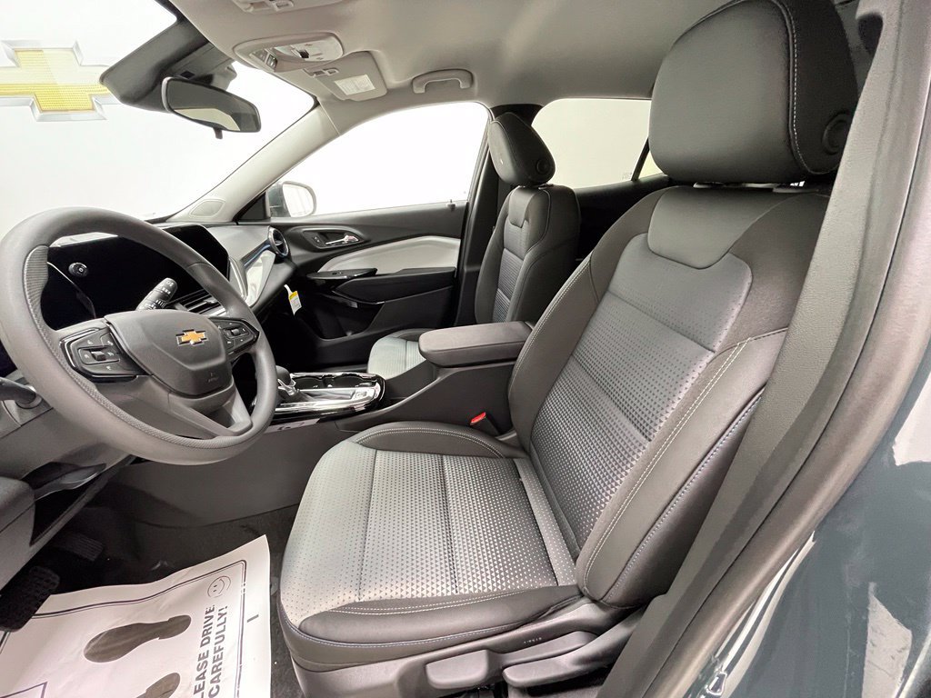 2026 Chevrolet Trax LT - Photo 14