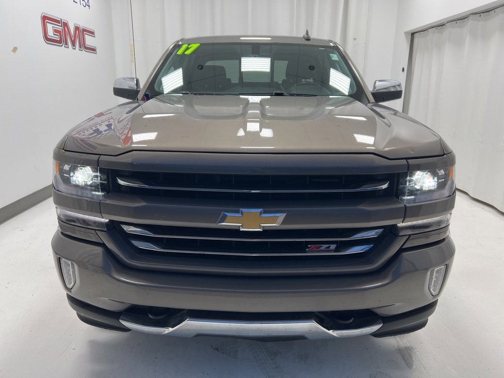 Used 2017 Chevrolet Silverado 1500 LTZ with VIN 3GCUKSEC8HG353300 for sale in Hazard, KY