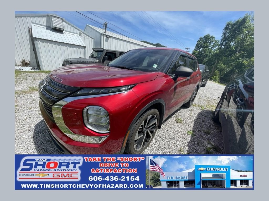 2022 Mitsubishi Outlander ES S-AWC's photo
