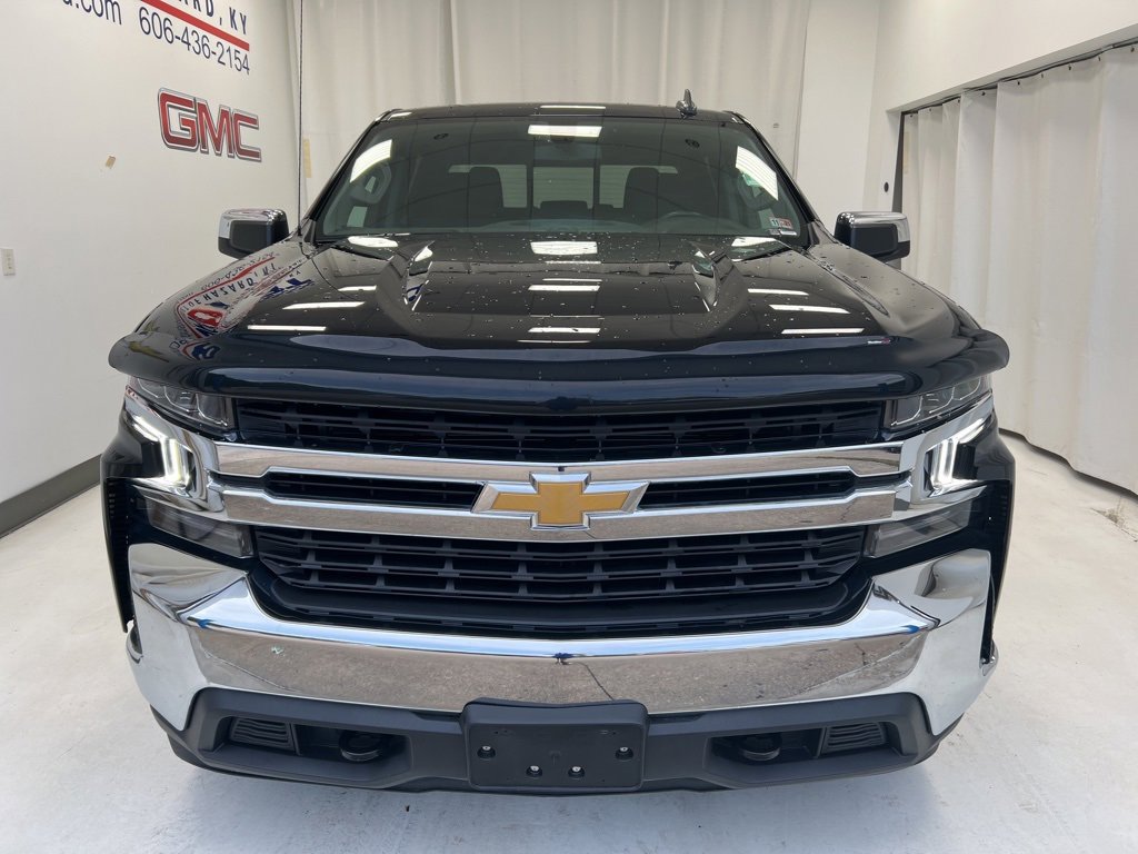 Used 2021 Chevrolet Silverado 1500 LT with VIN 3GCUYDED9MG118174 for sale in Hazard, KY