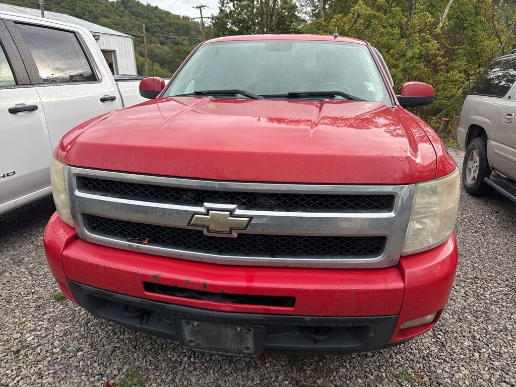 2010 Chevrolet Silverado LTZ photo 2