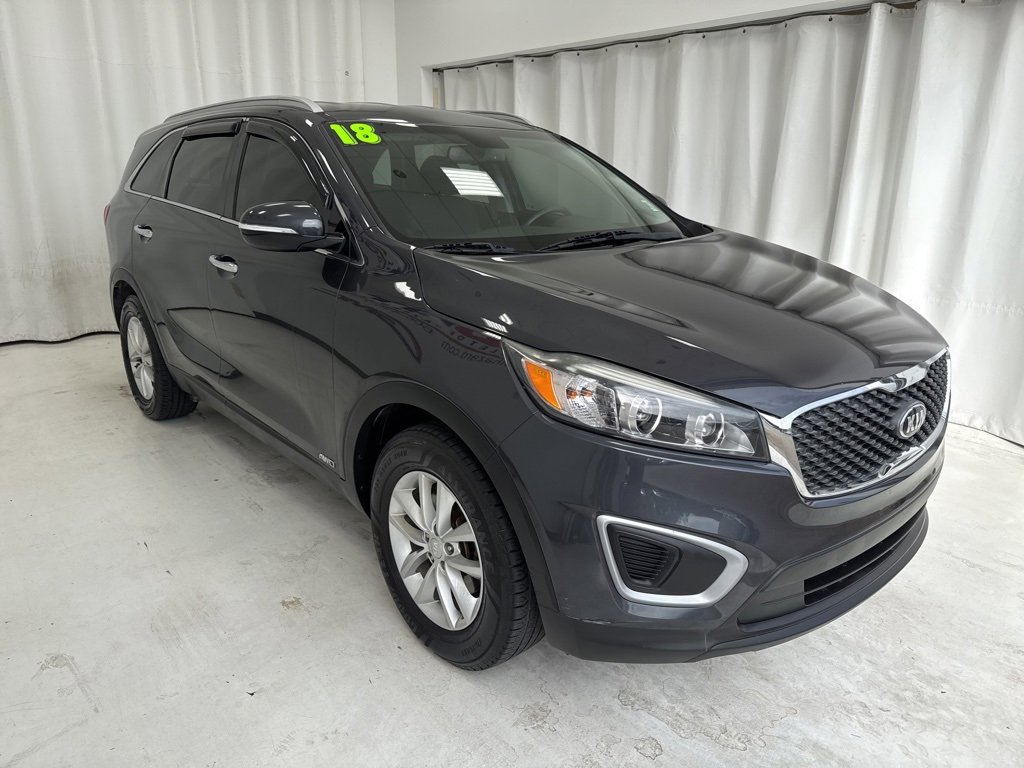 2018 Kia Sorento LX photo 2