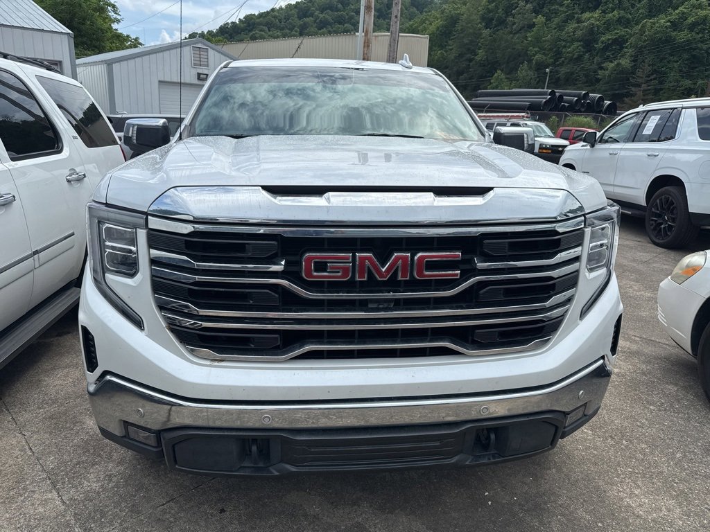 Used 2023 GMC Sierra 1500 SLT with VIN 3GTUUDED7PG279669 for sale in Hazard, KY