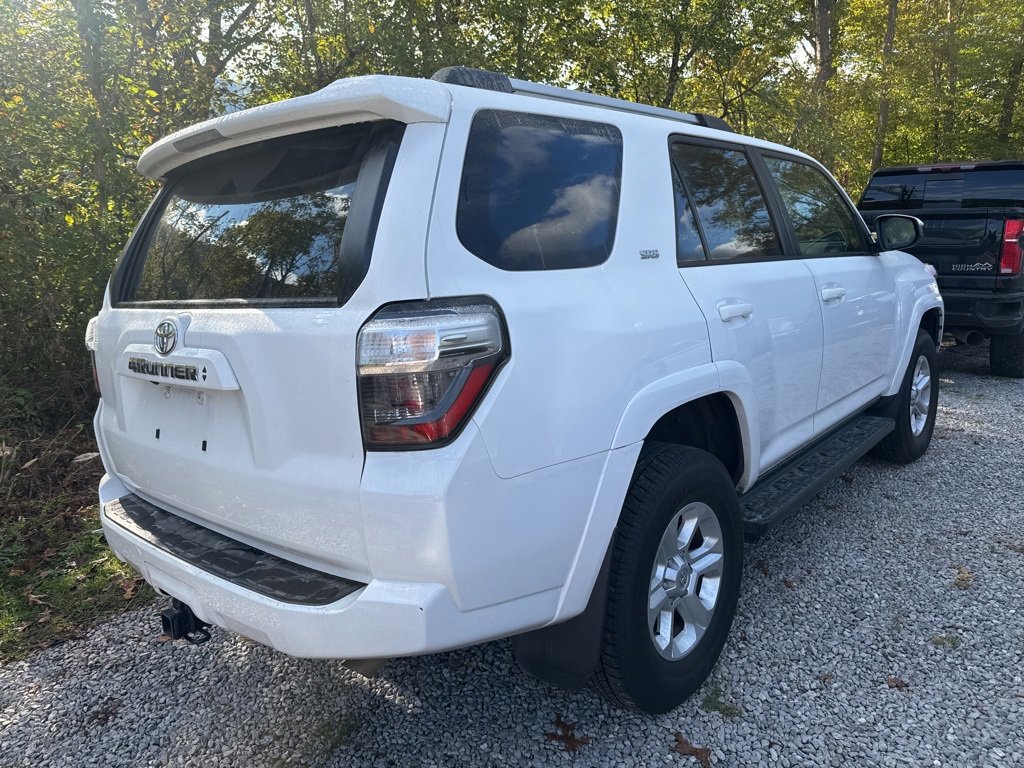 2024 Toyota 4Runner SR5 photo 4