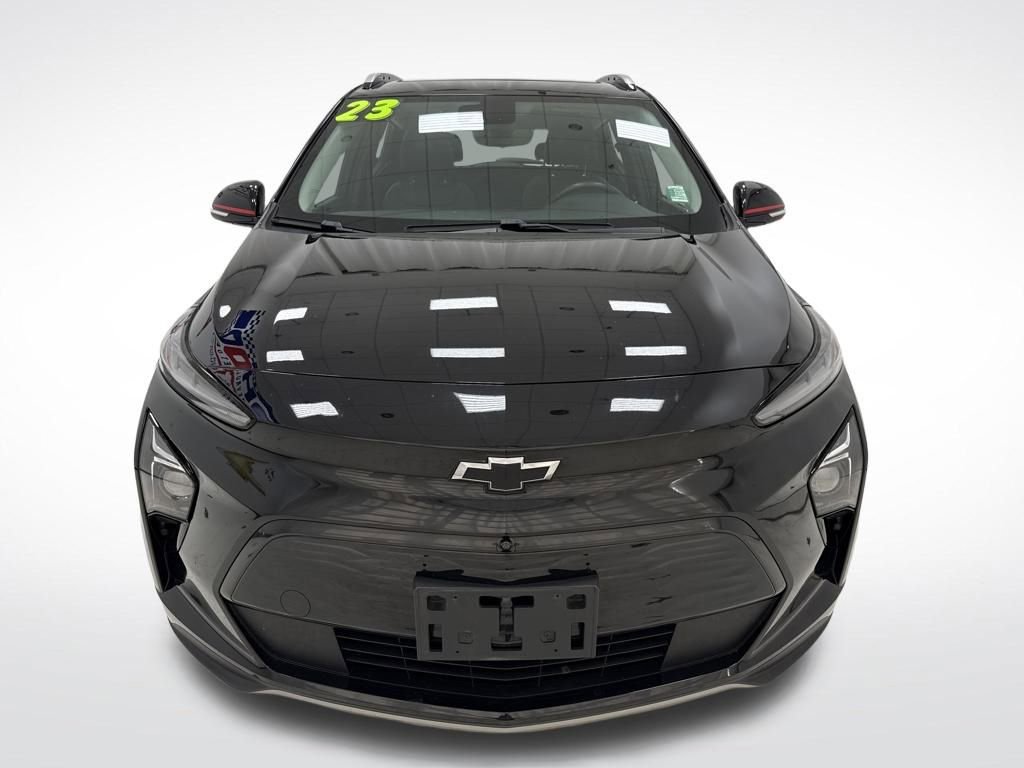 2023 Chevrolet Bolt EUV Premier photo 2