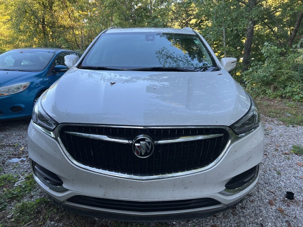 Used 2019 Buick Enclave Premium with VIN 5GAEVBKW3KJ109880 for sale in Hazard, KY