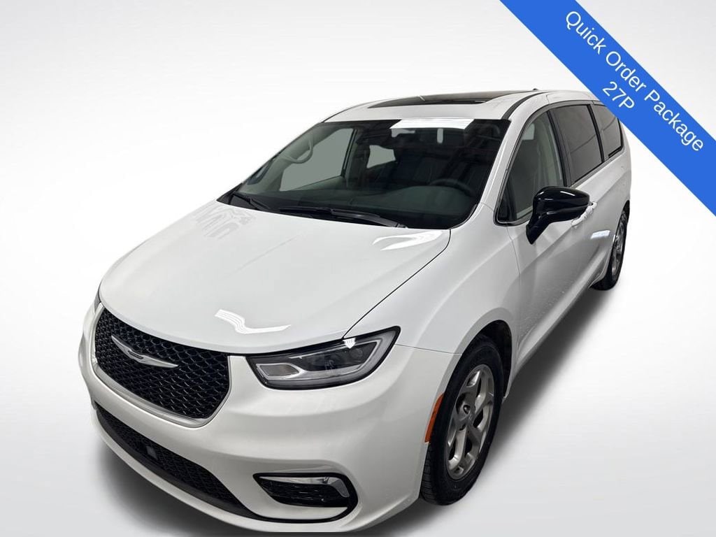 Used 2024 Chrysler Pacifica Limited