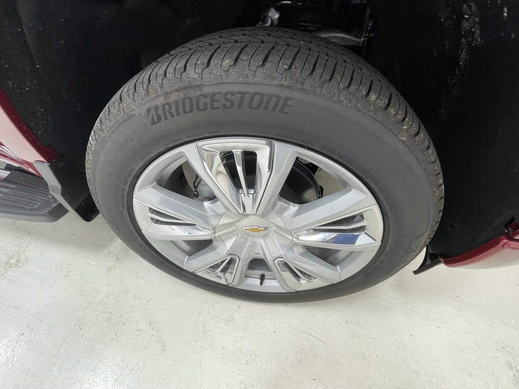 2025 Chevrolet Silverado 1500 High Country photo 4