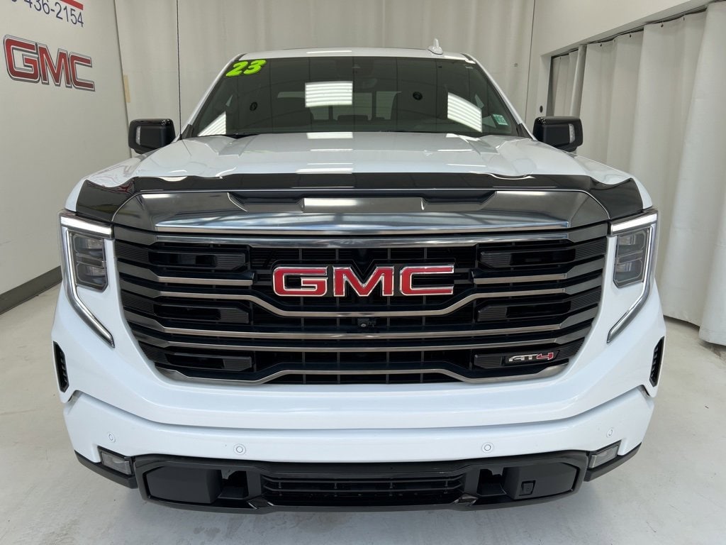 Used 2023 GMC Sierra 1500 AT4 with VIN 3GTUUEE86PG113829 for sale in Hazard, KY