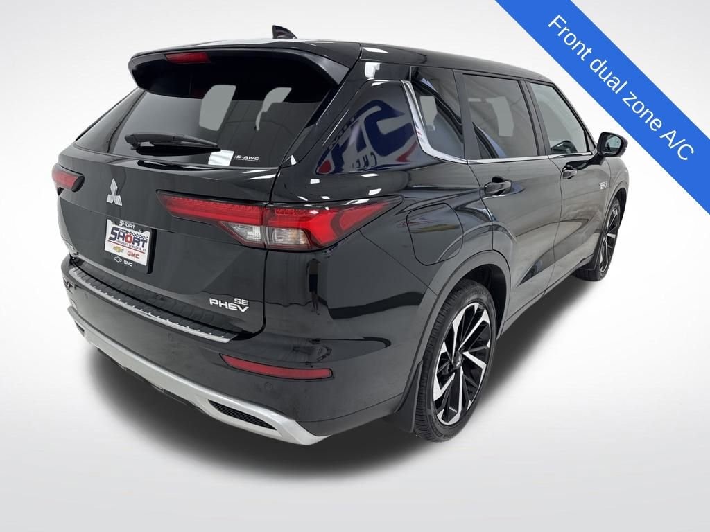 Used 2024 Mitsubishi Outlander Plug-In Hybrid SE