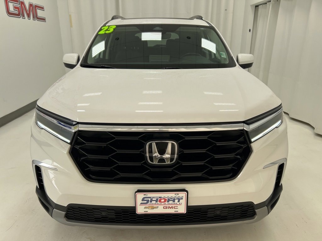 Used 2023 Honda Pilot Touring with VIN 5FNYG1H76PB007603 for sale in Hazard, KY