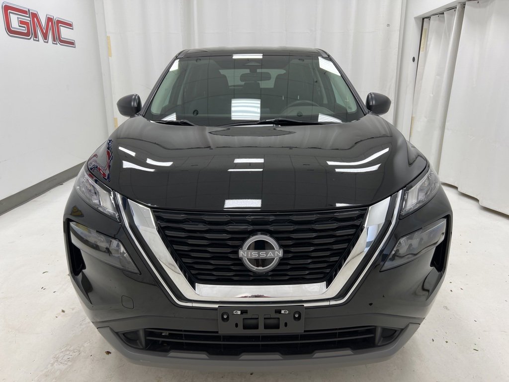 2023 Nissan Rogue S photo 2