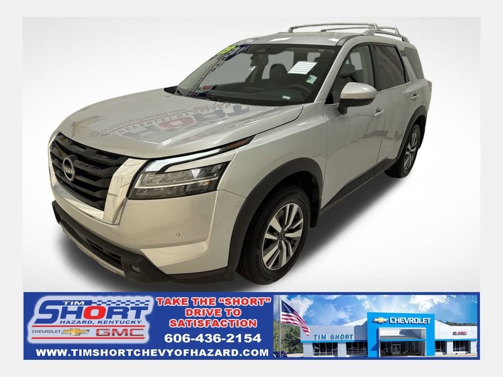 2023 Nissan Pathfinder SL's photo