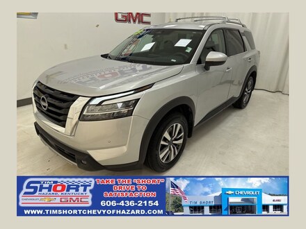 2023 Nissan Pathfinder SL