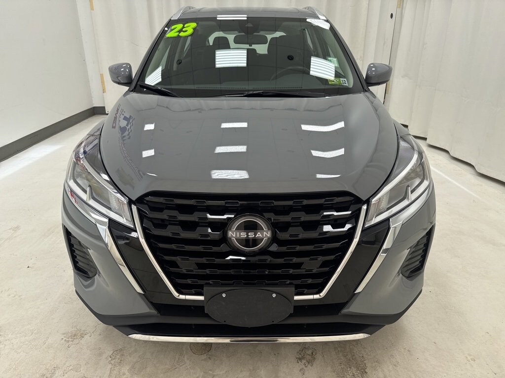 Used 2023 Nissan Kicks SV