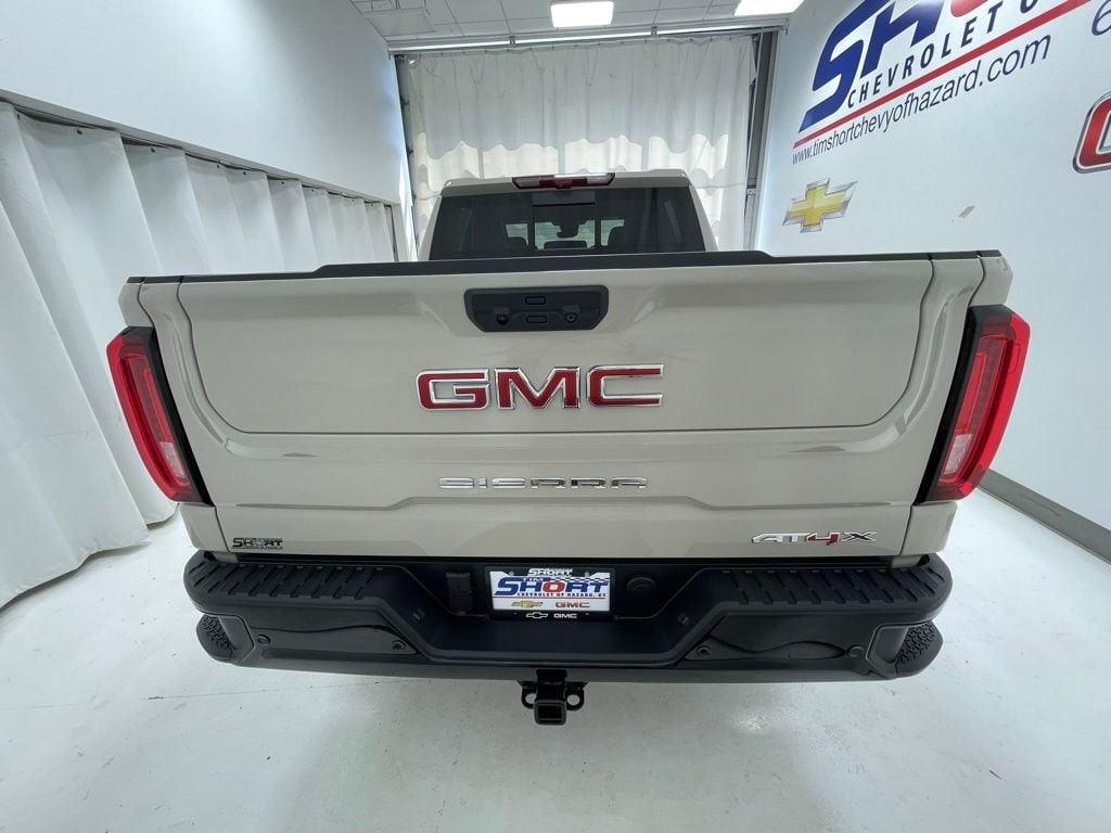 2026 GMC Sierra 1500 AT4X - Photo 11