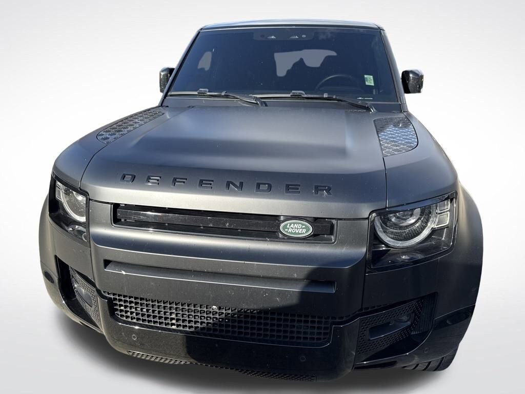 Used 2025 Land Rover Defender X-Dynamic SE