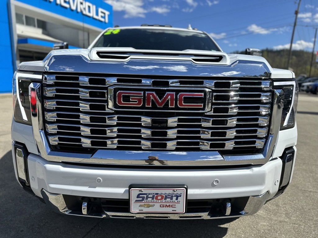 Used 2024 GMC Sierra 3500HD Denali with VIN 1GT49WEY2RF265215 for sale in Hazard, KY