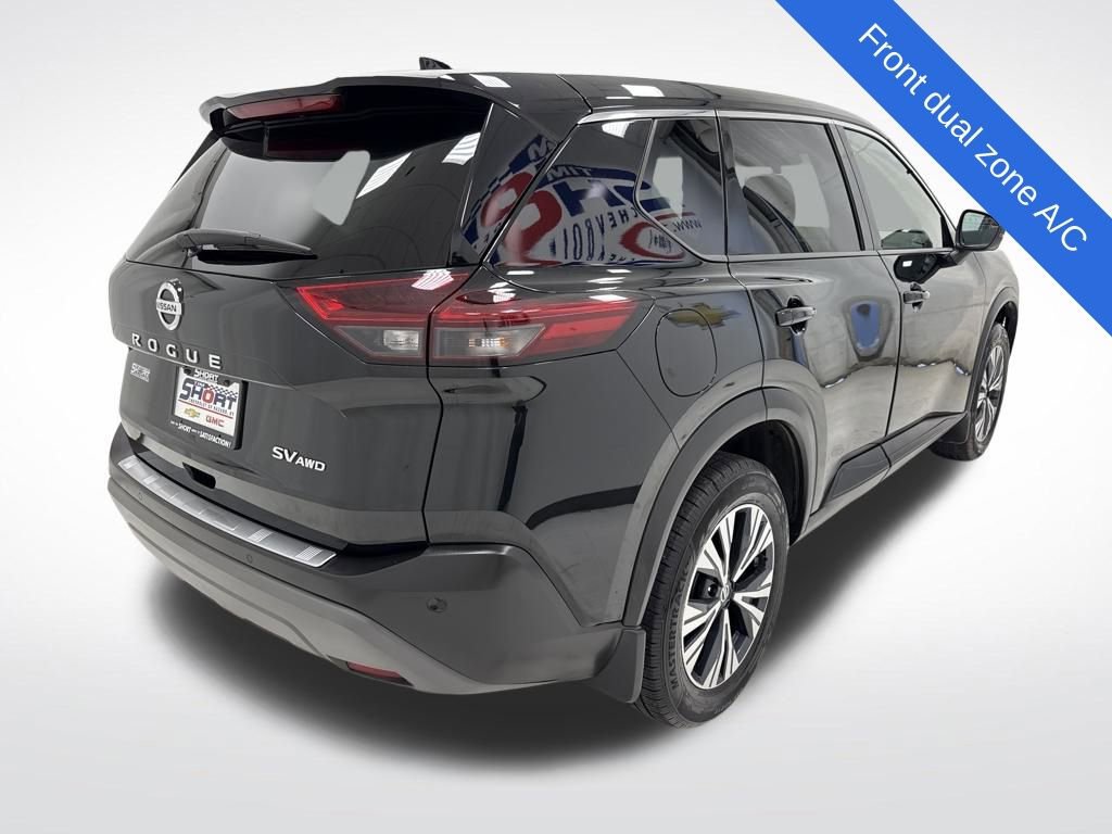 2021 Nissan Rogue SV photo 3