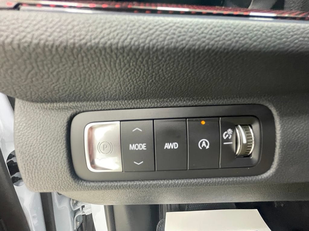 2026 Chevrolet Traverse Z71 - Photo 17