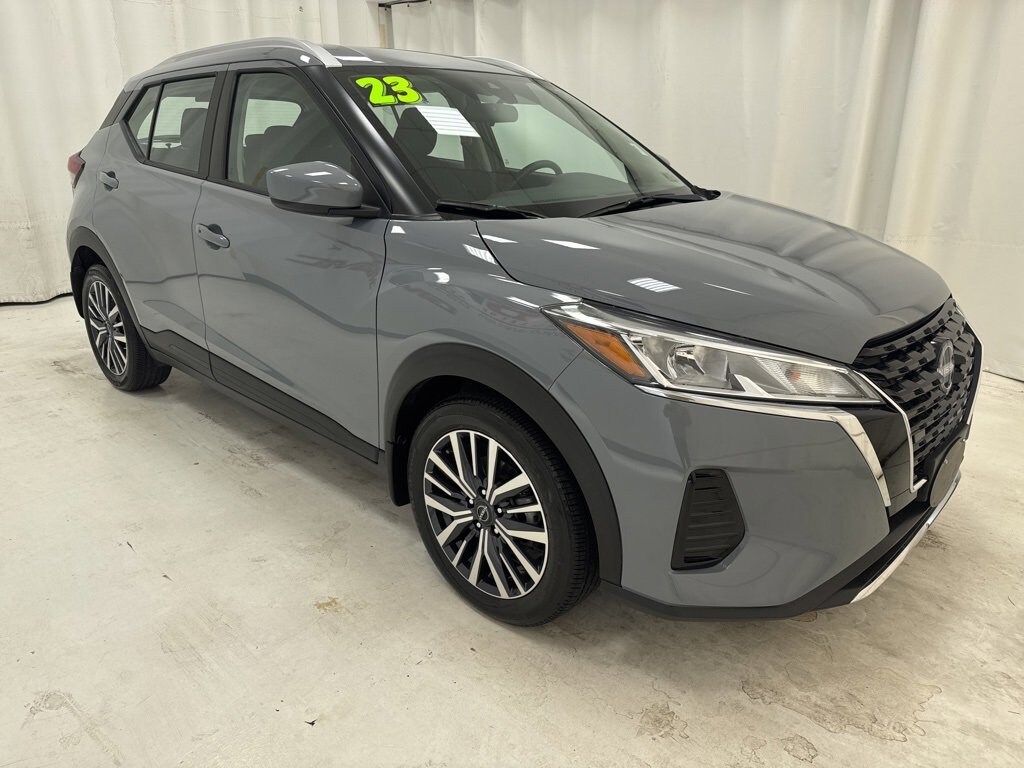 Used 2023 Nissan Kicks SV