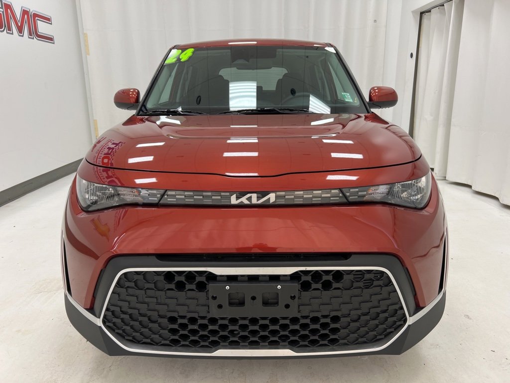 Used 2024 Kia Soul LX with VIN KNDJ23AU2R7915471 for sale in Hazard, KY