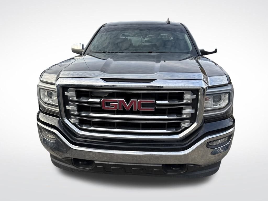 2017 Gmc Sierra 1500 SLT photo 2