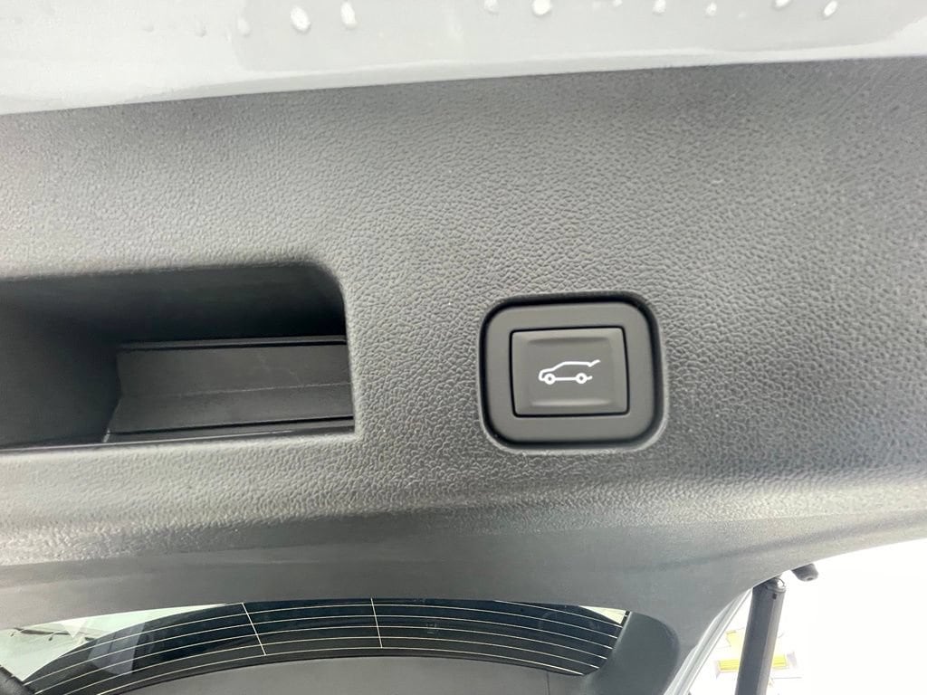 2026 Chevrolet Traverse Z71 - Photo 8