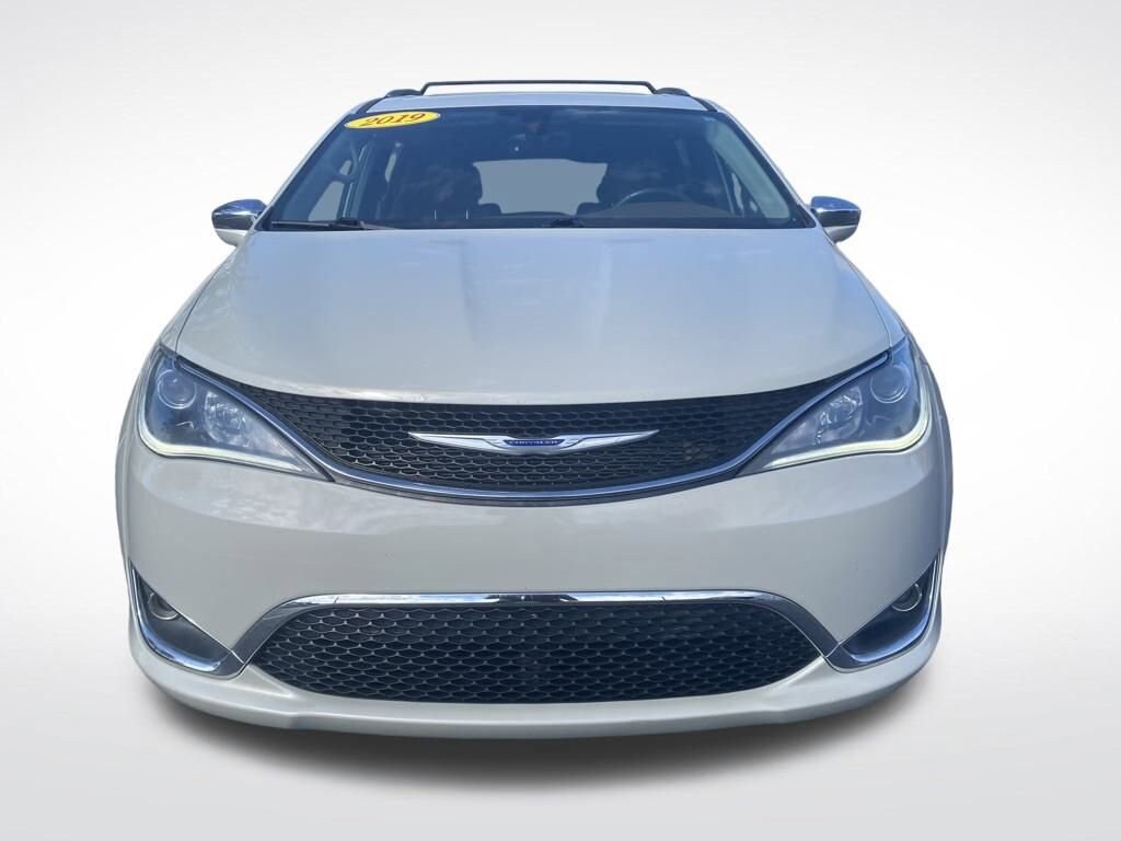 Used 2019 Chrysler Pacifica Limited