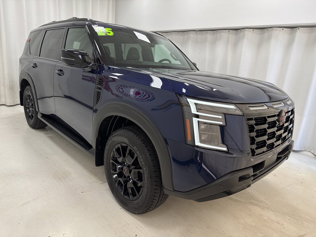 2025 Nissan Armada photo 2