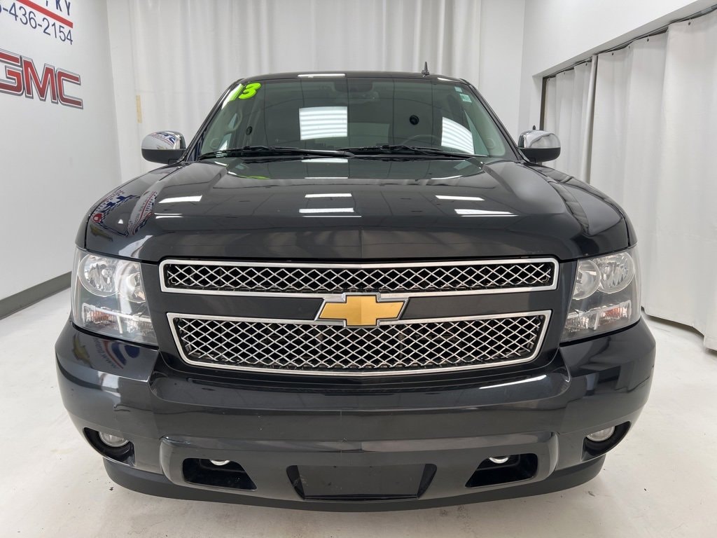 Used 2013 Chevrolet Suburban LTZ with VIN 1GNSKKE77DR108144 for sale in Hazard, KY