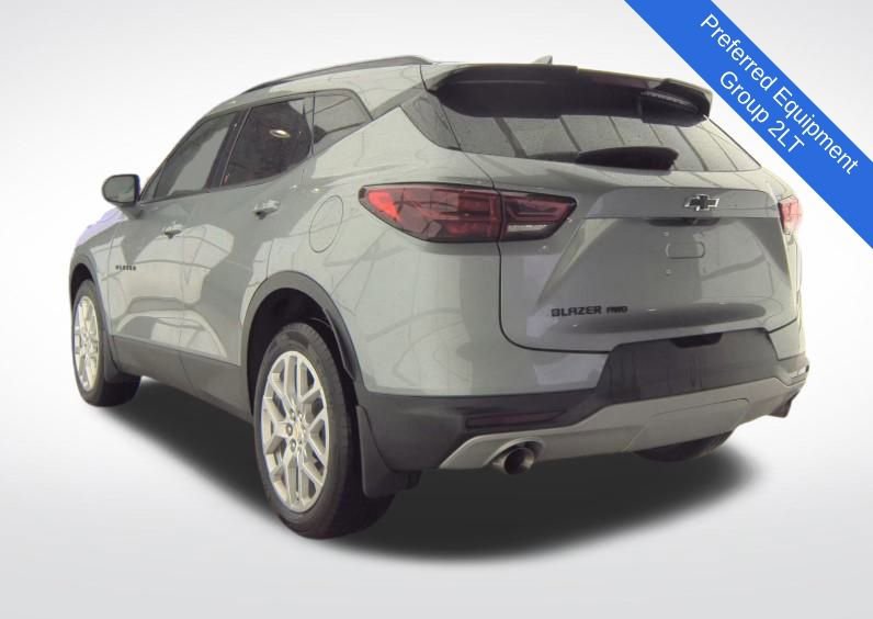 2023 Chevrolet Blazer 2LT photo 2